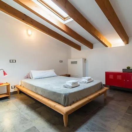Apartment Spacious, Right On The Beach, Large Terrace *